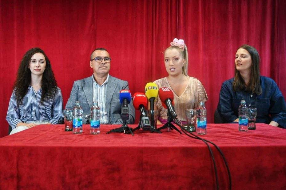 Pocasni konzul Madjarske u plesnom klubu BLOK na konferenciji za novinare